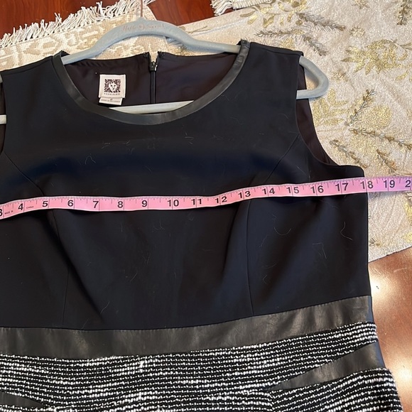 Anne Klein Dress Size 8 in EUC Black and White - Picture 4 of 6